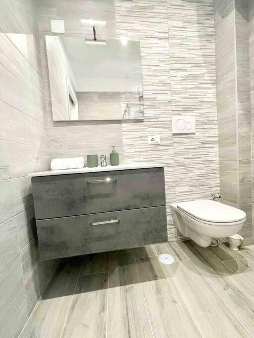 Center And Station Apartman Bari Kültér fotó